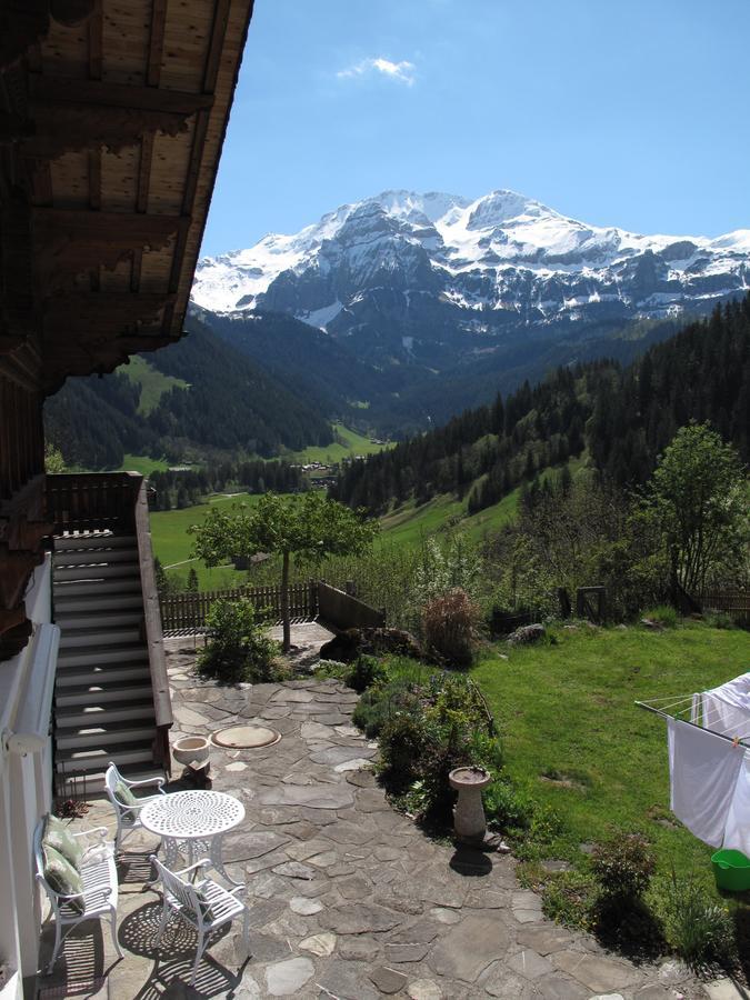 Bergluft Bed & Breakfast Lenk Luaran gambar